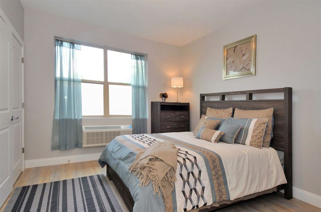 6400 Jefferson Interior 4